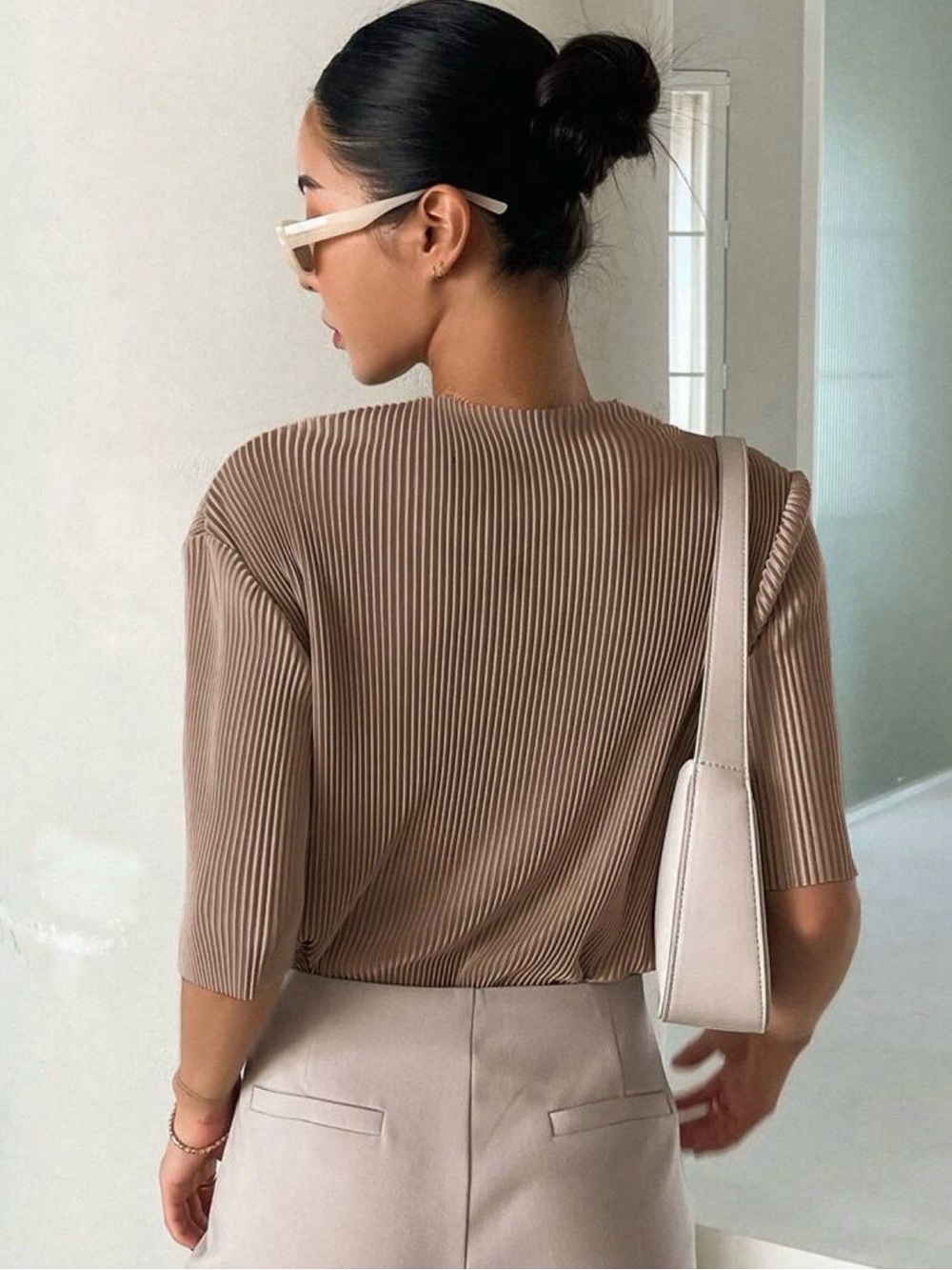 DAZY Pleated Textured Tops Lot of 3 Minimalist Stretch Blouses Size Small - Picture 3 of 9